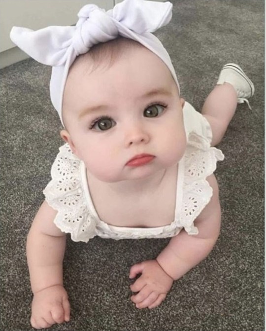 Ảnh bé Callia bị chỉnh sửa trên website đen. Ảnh: Kennedy News and Media