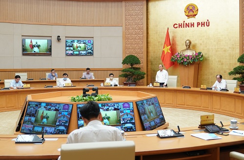 Thủ tướng Nguyễn Xuân Phúc chủ trì Hội nghị giao ban trực tuyến với các bộ, ngành, địa phương trên toàn quốc đôn đốc giải ngân vốn đầu tư công năm 2020 Thủ tướng Nguyễn Xuân Phúc chủ trì Hội nghị giao ban trực tuyến với các bộ, ngành, địa phương trên toàn quốc đôn đốc giải ngân vốn đầu tư công năm 2020
