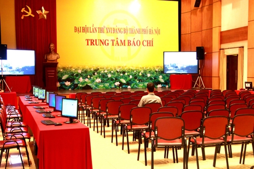 Trung tâm báo chí