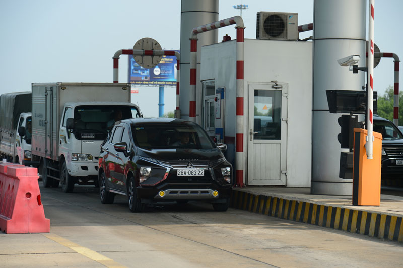 Trạm thu phí trên cao tốc Hà Nội - Hải Phòng. Ảnh: Phạm Hùng