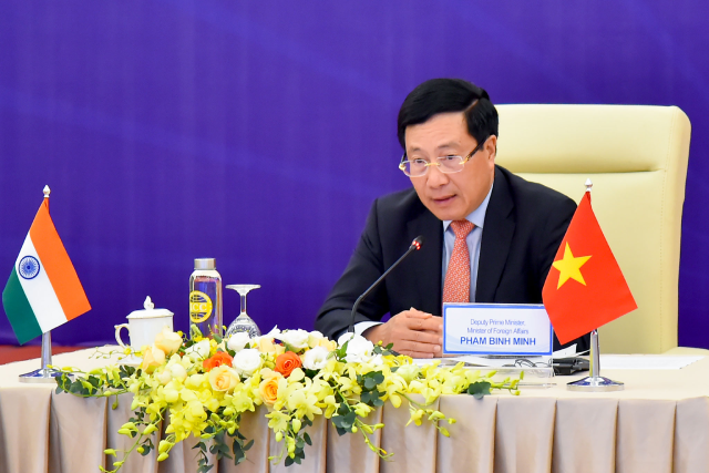 Phó Thủ tướng Chính phủ, Bộ trưởng Ngoại giao Phạm Bình Minh đồng chủ trì Kỳ họp lần thứ 17 Ủy ban Hỗn hợp Việt Nam - Ấn Độ về Hợp tác Kinh tế, Thương mại, Khoa học và Kỹ thuật