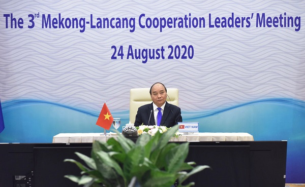 Thủ tướng Nguyễn Xuân Phúc dự Hội nghị Mekong - Lan Thương trực tuyến tại điểm cầu Hà Nội Thủ tướng Nguyễn Xuân Phúc dự Hội nghị Mekong - Lan Thương trực tuyến tại điểm cầu Hà Nội