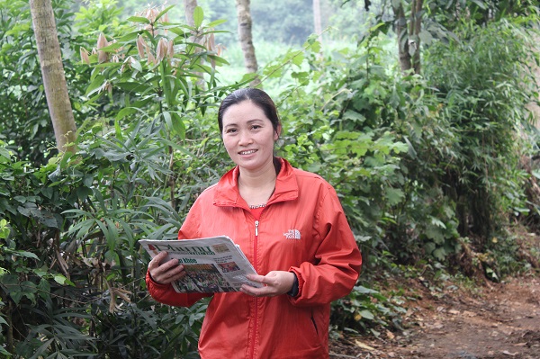 Chị Ho&agrave;ng Kim Tới - Chi hội trưởng Chi hội Phụ nữ th&ocirc;n Mồ Đồi, x&atilde; V&acirc;n H&ograve;a, huyện Ba V&igrave;