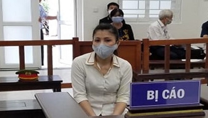 Bị c&aacute;o Trần Thị Mỹ H&ograve;a tại t&ograve;a