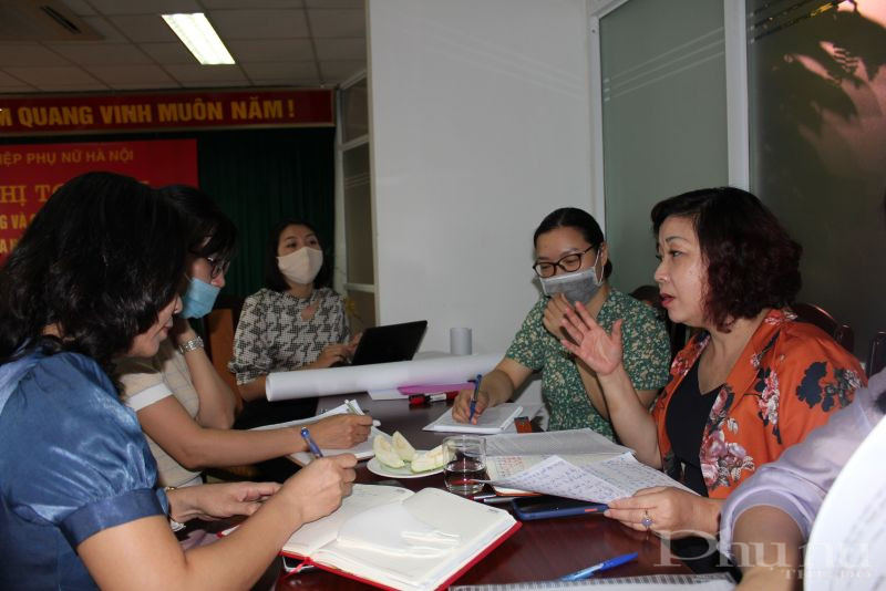 Tại buổi tọa đàm các đại biểu đã chia thành 4 nhóm trao đổi thảo luận và đề xuất những nội dung, tên gọi phong trào thi đua của Hội trong thời gian tới