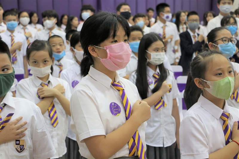 Các học sinh trường phổ thông liên cấp Olympia trong Lễ khai giảng năm học mới với nhiều hy vọng mới