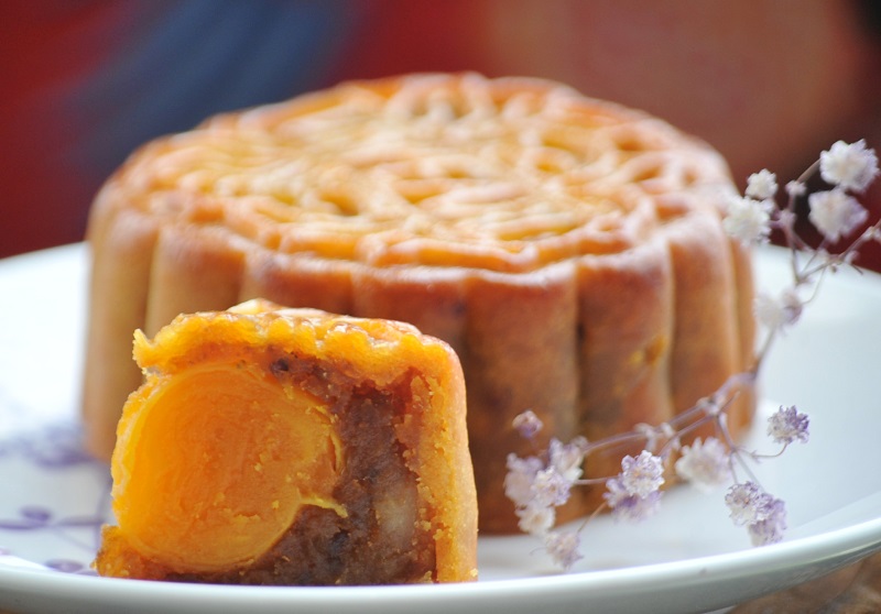 Sức hấp dẫn khó cưỡng của những vị bánh Trung thu độc lạ - ảnh 1