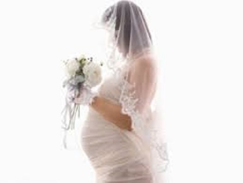 Tìm dâu  “ăn cơm  trước kẻng” - ảnh 1