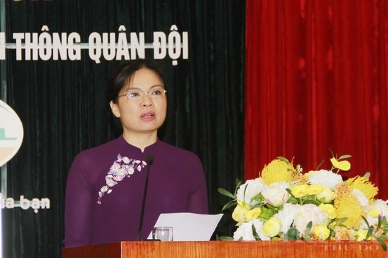 Đồng chí Hà Thị Nga- Chủ tịch Trung ương Hội LHPN Việt Nam phát biểu khai mạc hội nghị tập huấn Đồng chí Hà Thị Nga- Chủ tịch Trung ương Hội LHPN Việt Nam phát biểu khai mạc hội nghị tập huấn