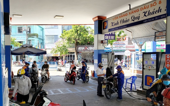 Xăng dầu đồng loạt tăng giá