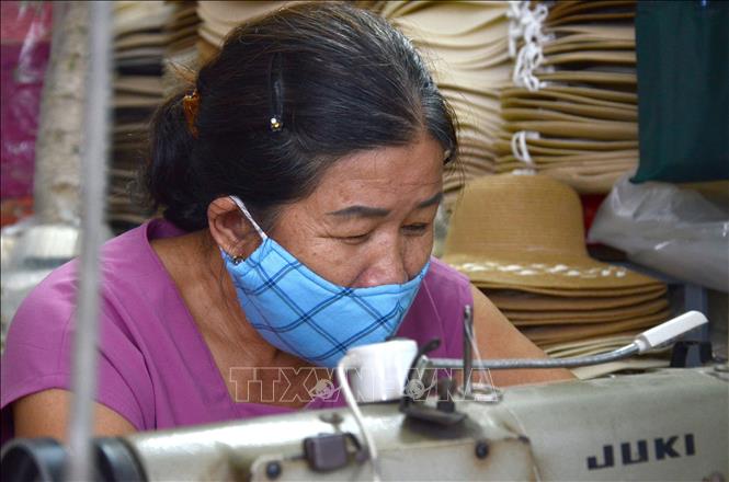 Trong cuộc sống cá nhân, bà Cái Thị Mỹ Hiệp là một phụ nữ đơn thân giàu ý chí, một mình nuôi 4 con nhỏ trưởng thành sau khi chồng mất. Trong cuộc sống cá nhân, bà Cái Thị Mỹ Hiệp là một phụ nữ đơn thân giàu ý chí, một mình nuôi 4 con nhỏ trưởng thành sau khi chồng mất.