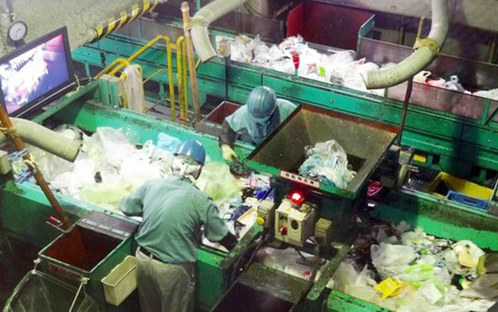 Phân loại và xử lý rác thải tại Nhật Bản. Ảnh: Japan Times