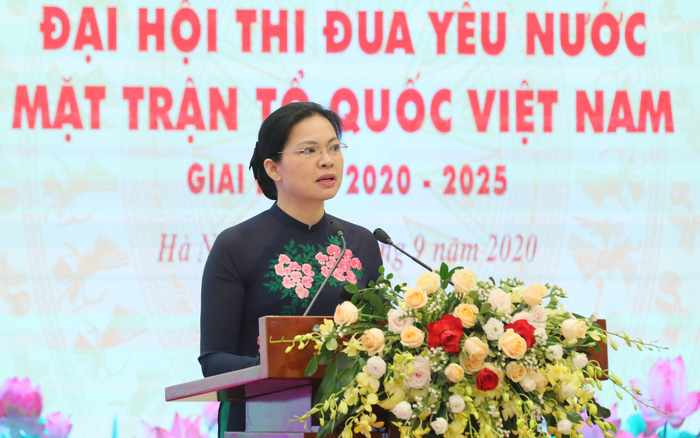 Bí thư Đảng đoàn, Chủ tịch Hội LHPN Việt Nam Hà Thị Nga phát biểu tham luận tại Đại hội Thi đua yêu nước MTTQVN. Ảnh: T. Vinh