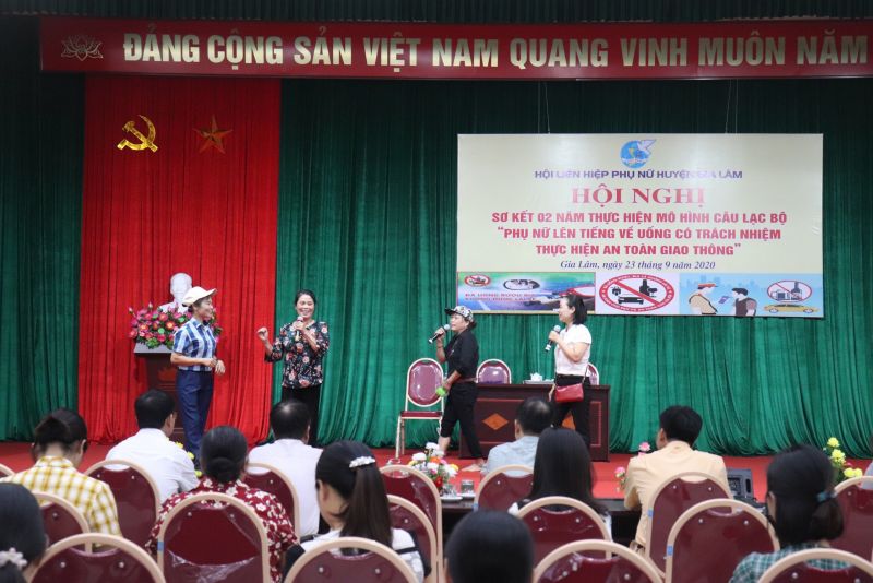 Tiểu phẩm tuyên truyền của CLB Phụ nữ lên tiếng về Uống có trách nhiệm thực hiện ATGT xã Cổ Bi