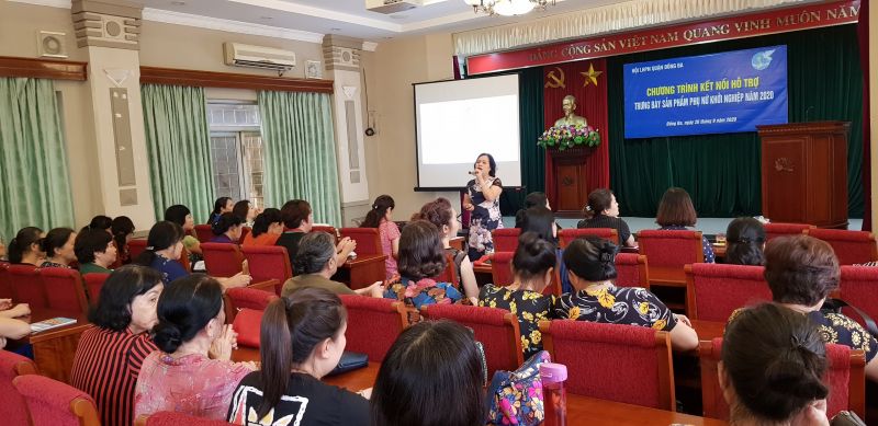 Quang cảnh buổi tập huấn Quang cảnh buổi tập huấn