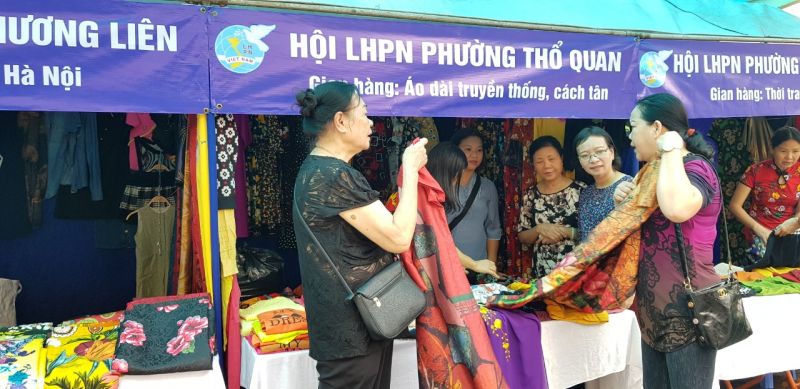 Gian hàng chị Mai Bích Loan Gian hàng chị Mai Bích Loan