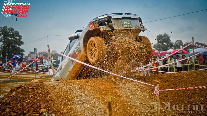 Đội đua PVC Tự Do Mộc Lan với 455 điểm d&agrave;nh qu&aacute;n qu&acirc;n của hạng b&aacute;n tải tại giải đấu năm 2020