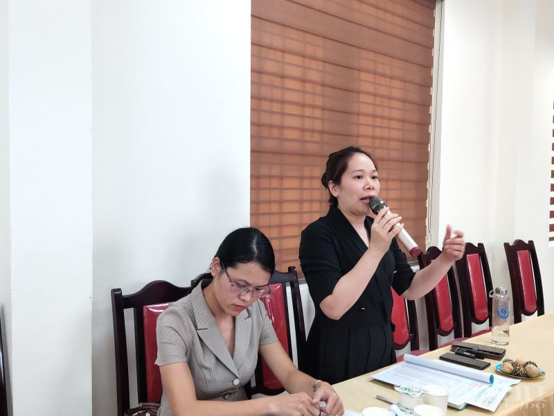 Theo chị Nguyễn Thị Mỹ Linh- Phó Chủ tịch Hội LHPN huyện Đông Anh cùng với việc làm tốt công tác tuyên truyên vận động, các cơ sở Hội cần tiếp tục đổi mới nội dung và chất lượng các buổi sinh hoạt tại các chi, tổ, hội; đồng thời chú trọng việc tổ chức tập huấn bồi dưỡng nghiệp vụ, kỹ năng cho đội ngũ cán bộ Hội