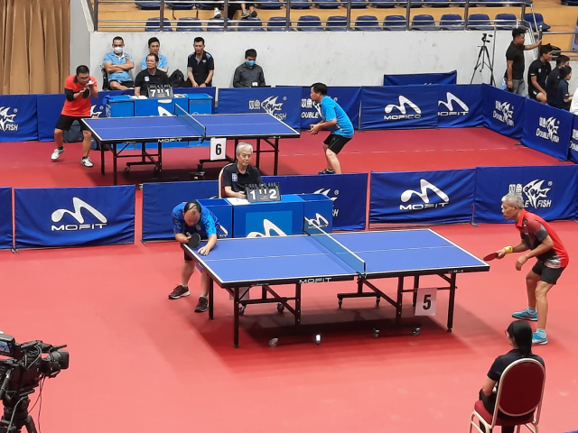 Nhiều trận thi đấu gay cấn đã diễn ra ngay sau lễ khai mạc và được truyền hình trực tiếp trên sóng đài PT - TH Hà Nội.