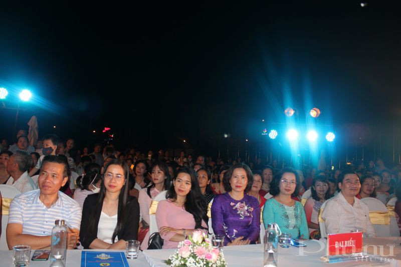 Các đại biểu tham dự và động viên hội thi  đồng thời cũng đánh giá cao chương trình do Hội LHPN quận cùng Liên đoàn lao động, Trung tâm Văn hóa - Thông tin và Thể thao quận Ba Đình đã phối hợp tổ chức .