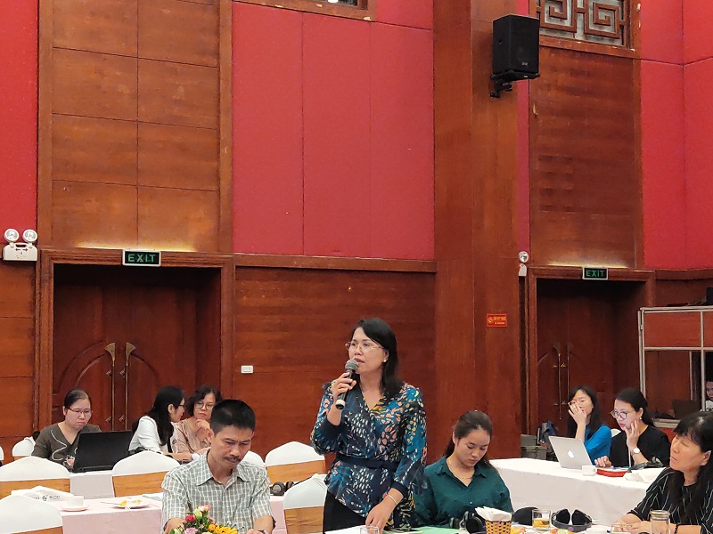 C&aacute;c đại biểu cũng kiến nghị, đề xuất cần ho&agrave;n thiện hơn nữa c&aacute;c văn bản ph&aacute;p luật, trong đ&oacute; c&oacute; ph&aacute;p luậ t điều chỉnh quan hệ h&ocirc;n nh&acirc;n c&oacute; yếu tố nước ngo&agrave;i.