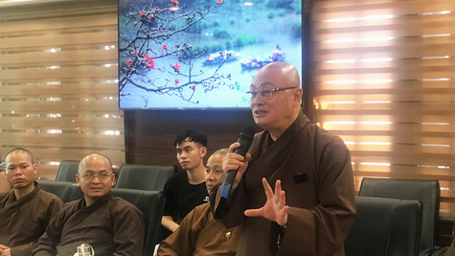 Thượng tọa Thích Minh Hiền - Phó Trưởng ban Thường trực Ban Văn hóa TWGHPGVN - Trưởng Ban giám khảo Thượng tọa Thích Minh Hiền - Phó Trưởng ban Thường trực Ban Văn hóa TWGHPGVN - Trưởng Ban giám khảo