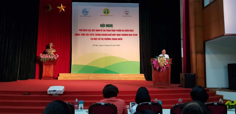 Ông Tạ Văn Tường, Phó Giám đốc Sở Nông nghiệp & PTNT Hà Nội phát biểu Ông Tạ Văn Tường, Phó Giám đốc Sở Nông nghiệp & PTNT Hà Nội phát biểu