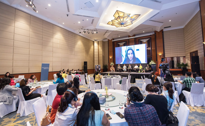 Bà Beth Ann Lim giao lưu trực tuyến với các doanh nhân nữ