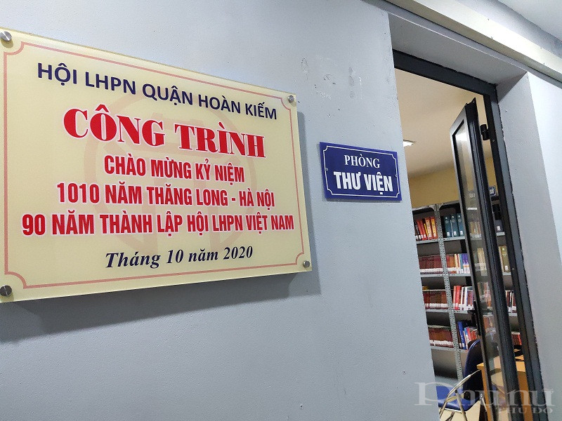 Hội LHPN quận Hoàn Kiếm: Khánh thành thư viện và nghiệm thu công trình "1010 cuốn sách" - ảnh 9