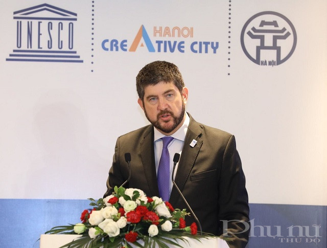 Ông Michael Croft - Trưởng Đại diện Unesco tại Việt Nam cho rằng: "Với danh hiệu Thành phố sáng tạo,  Hà Nội đã tái khẳng định cam kết lấy con người làm trung tâm".