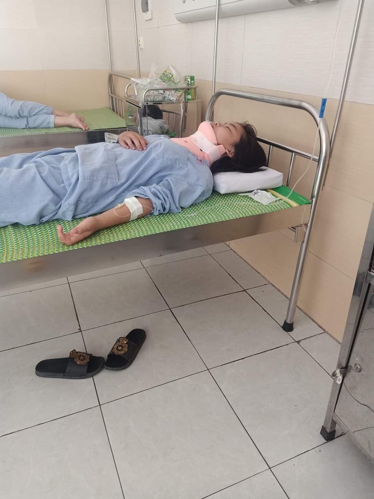 Nạn nhân bị đánh phải nhập viện