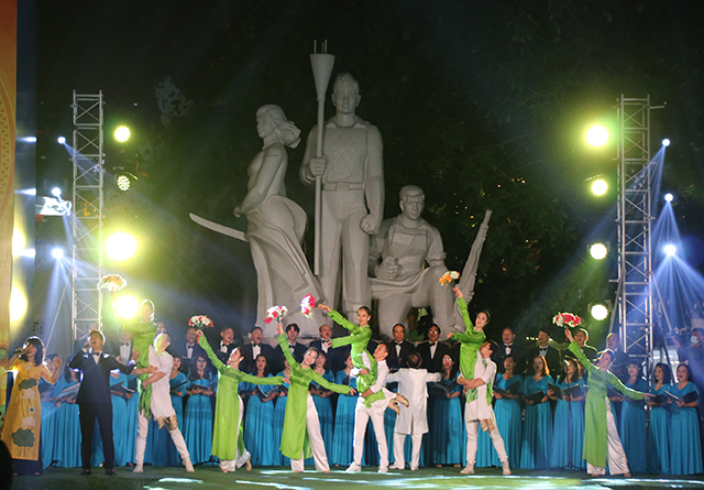 Hợp xướng “Người Hà Nội”. (Ảnh: Sở VHTT Hà Nội)