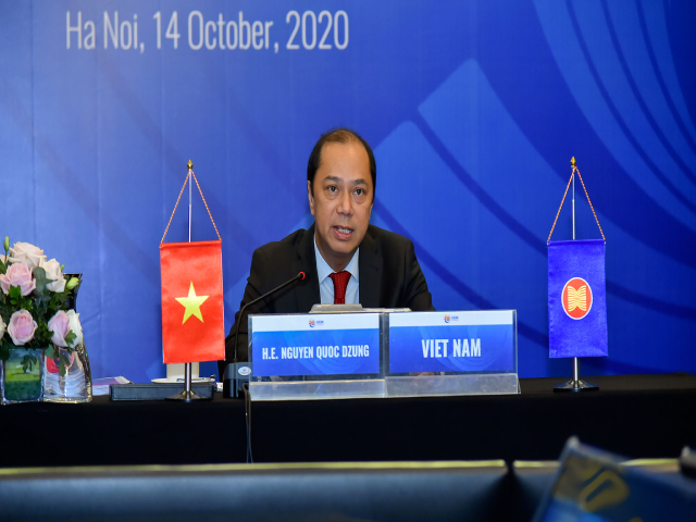 Thứ trưởng Ngoại giao Nguyễn Quốc Dũng chủ tr&igrave; Cuộc họp lần thứ 4 Nh&oacute;m C&ocirc;ng t&aacute;c li&ecirc;n ng&agrave;nh Hội đồng Điều phối ASEAN về c&aacute;c t&igrave;nh huống y tế c&ocirc;ng cộng khẩn cấp (ACCWG-PHE).