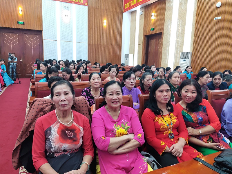 Chương tr&igrave;nh Gặp mặt với nhiều nội dung thiết thực , &yacute; nghĩa  đ&atilde; thu h&uacute;t c&aacute;c c&aacute;n bộ Hội tham gia động vi&ecirc;n cổ vũ