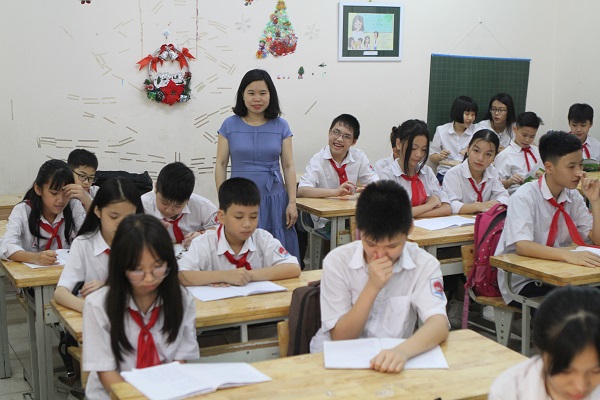 Dư luận mong muốn việc thẩm định SGK lớp 2 và 6 sẽ tránh được “vết xe đổ” như SGK lớp 1 để giáo viên yên tâm giảng dạy.