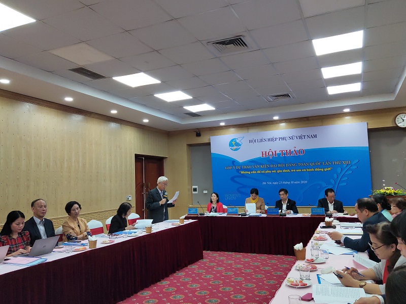 Các đại biểu tham gia hội thảo đã thẳn thắng trao đổi, thảo luận các nội dung góp ý vào Văn kiện Đại hội XIIi của Đảng