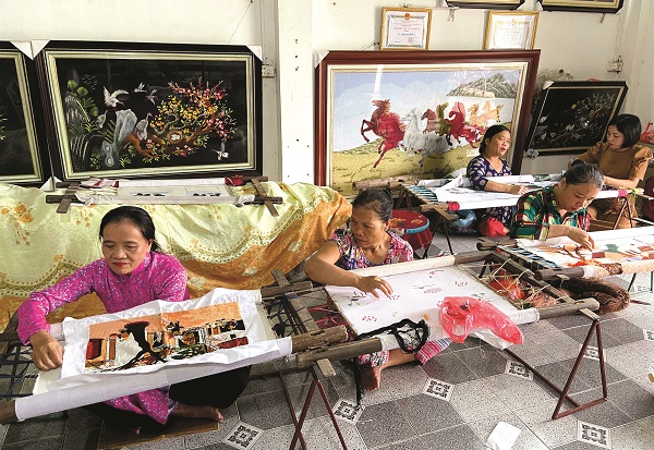 Cơ sở th&ecirc;u tay của nghệ nh&acirc;n Ho&agrave;ng Thị Khương