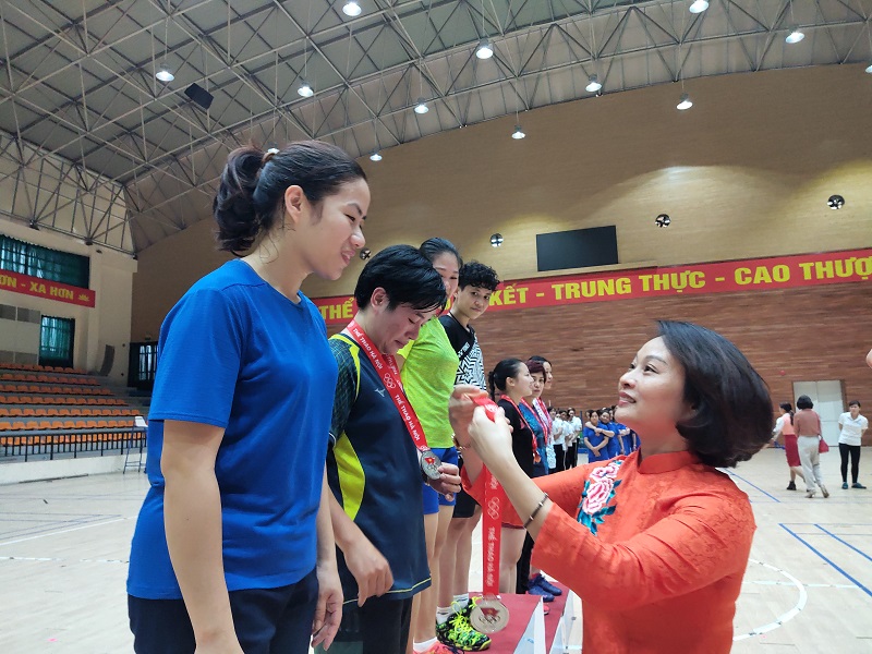 Các vận động viên nhận Huy chương của Ban tổ chức trao giải