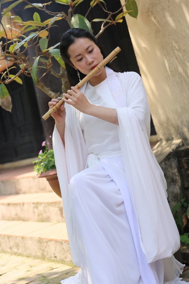 Vẻ đẹp mong manh của nàng Kiều trong phim "Đoạn trường Tân Thanh". Vẻ đẹp mong manh của nàng Kiều trong phim "Đoạn trường Tân Thanh".
