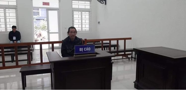 Bị cáo tkhai báo tại tòa