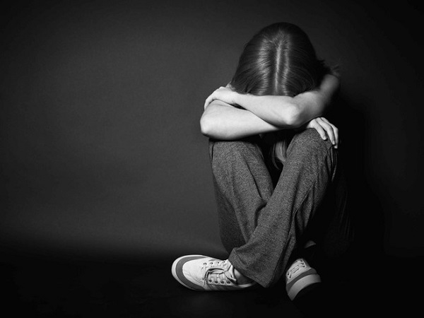 Dậy thì là lứa tuổi có những thay đổi về tâm sinh lý dễ tổn thương nên cần sự quan tâm nhiều hơn của gia đình Dậy thì là lứa tuổi có những thay đổi về tâm sinh lý dễ tổn thương nên cần sự quan tâm nhiều hơn của gia đình