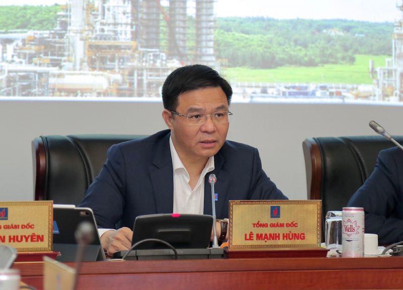 TGĐ PVN chủ tr&igrave; họp giao ban 10 th&aacute;ng