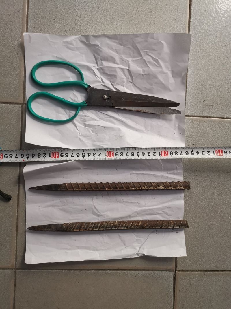 Một số dụng cụ đối tượng sử dụng trong qúa trình trộm cắp