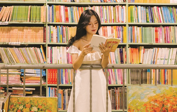 Chuyện về  “vương quốc sách” cổ kính giữa lòng Hà Nội - ảnh 1