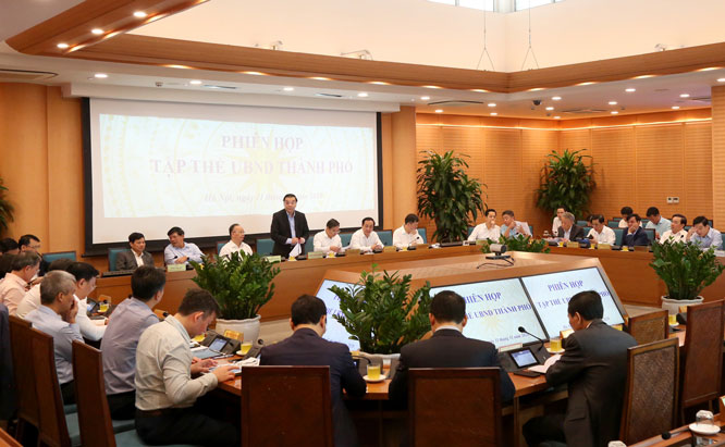 Tập thể UBND thành phố Hà Nội cũng xem xét nhiều nội dung