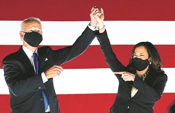 Bà Harris đã từng bắt bẻ ông Biden vì một chính sách ông ủng hộ khi còn làm Thượng Nghị sĩ nhưng điều đó không ngăn cản ông chọn bà làm ứng viên Phó Tổng thống- Ảnh: REUTERS