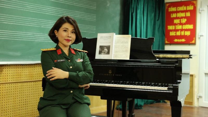 Nh&agrave; gi&aacute;o trẻ với kh&aacute;t vọng chinh phục đỉnh cao &acirc;m nhạc.