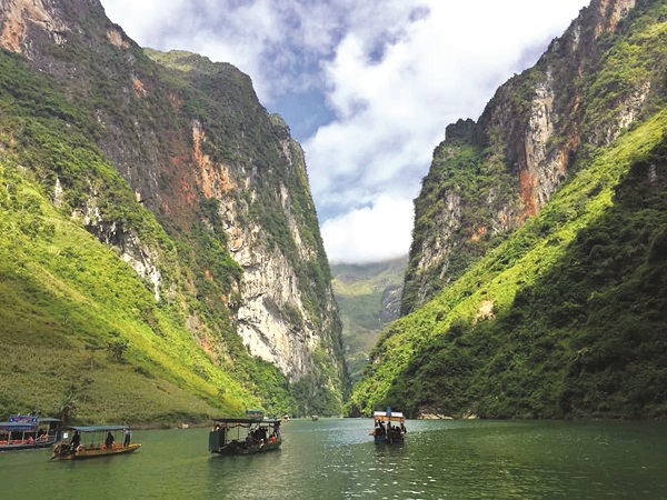 Hẻm Tu Sản, điểm check&ndash;in nổi tiếng của H&agrave; Giang