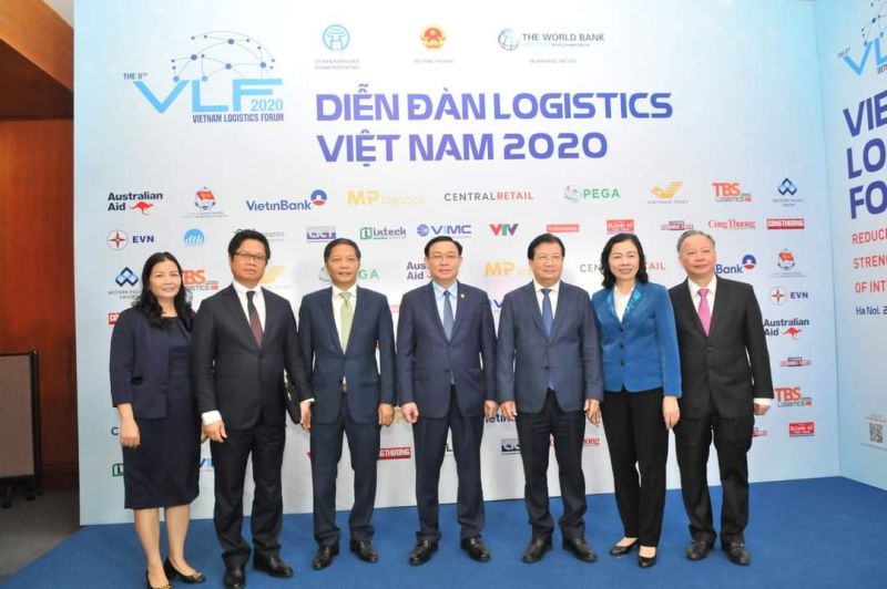 Các lãnh đạo tham dự Diễn đàn