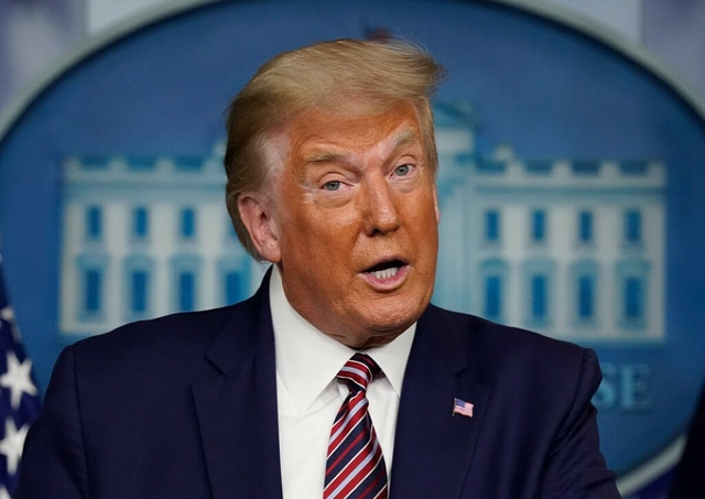 Tổng thống Trump tuyên bố, chính quyền sẽ khởi động chương trình tiêm chủng cho các bác sĩ, nhân viên y tế và người cao tuổi trong tuần sau. Tổng thống Trump tuyên bố, chính quyền sẽ khởi động chương trình tiêm chủng cho các bác sĩ, nhân viên y tế và người cao tuổi trong tuần sau.